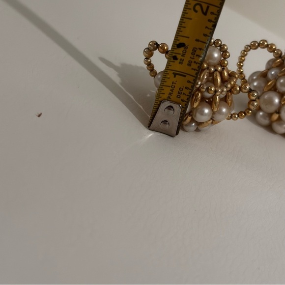 Pearl and gold beaded handmade tea set - Picture 10 of 13